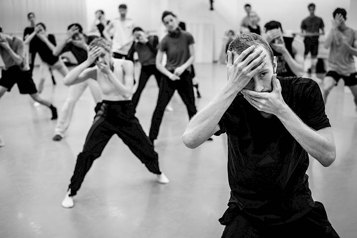 Triple Bill ANGELS‘&nbsp;ATLAS